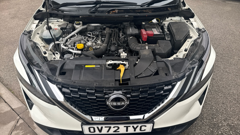 Nissan Qashqai 1.3 DiG-T MH N-Connecta 5dr Petrol Hatchback